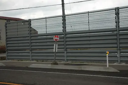 吹き止め柵